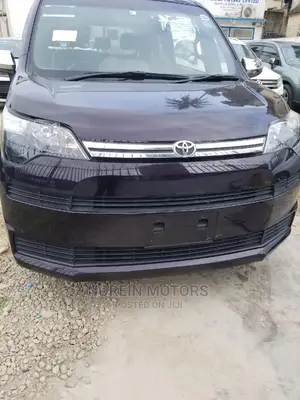 Toyota Spade 2015 Gray