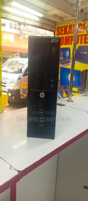 Desktop Computer HP Z220 8GB Intel Xeon HDD 500GB