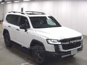 New Toyota Land Cruiser 2022 Pearl
