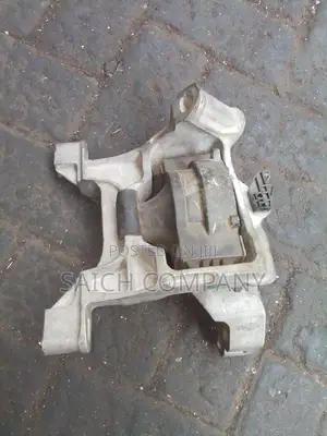 Axela Mazda6 Engine Mount
