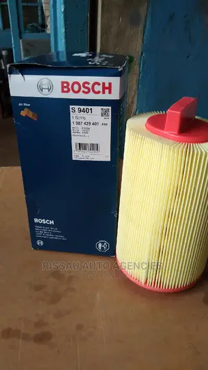 Mercedes Benz Bosch Air Cleaner for W203/W211 Petrol Engine.