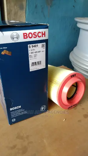 Mercedes Benz Bosch Air Cleaner for W203/W211 Petrol Engine.