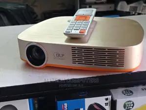Utrla Slim Projector