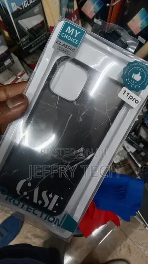 Black Marble iPhone 11 Pro Clip Case
