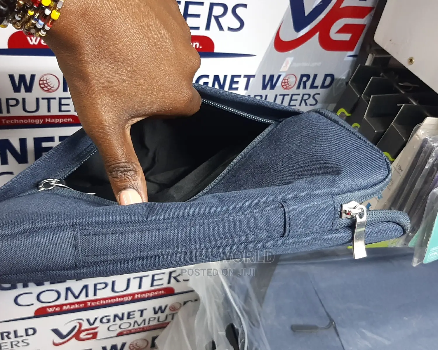 Quality Padded Laptop Sleeves With Handle and Side Pocket