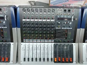 Yamaha 8 Channels Proffessional Mixer