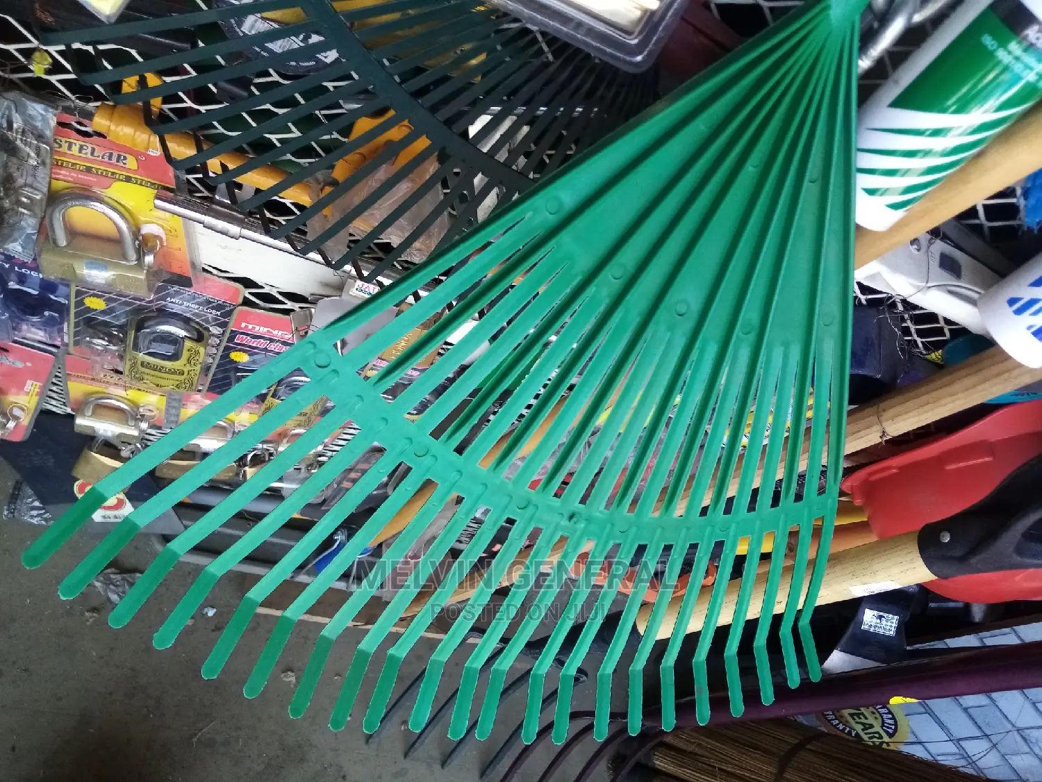 Plastic Leaf Rake
