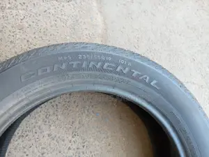235/55r19 Continental