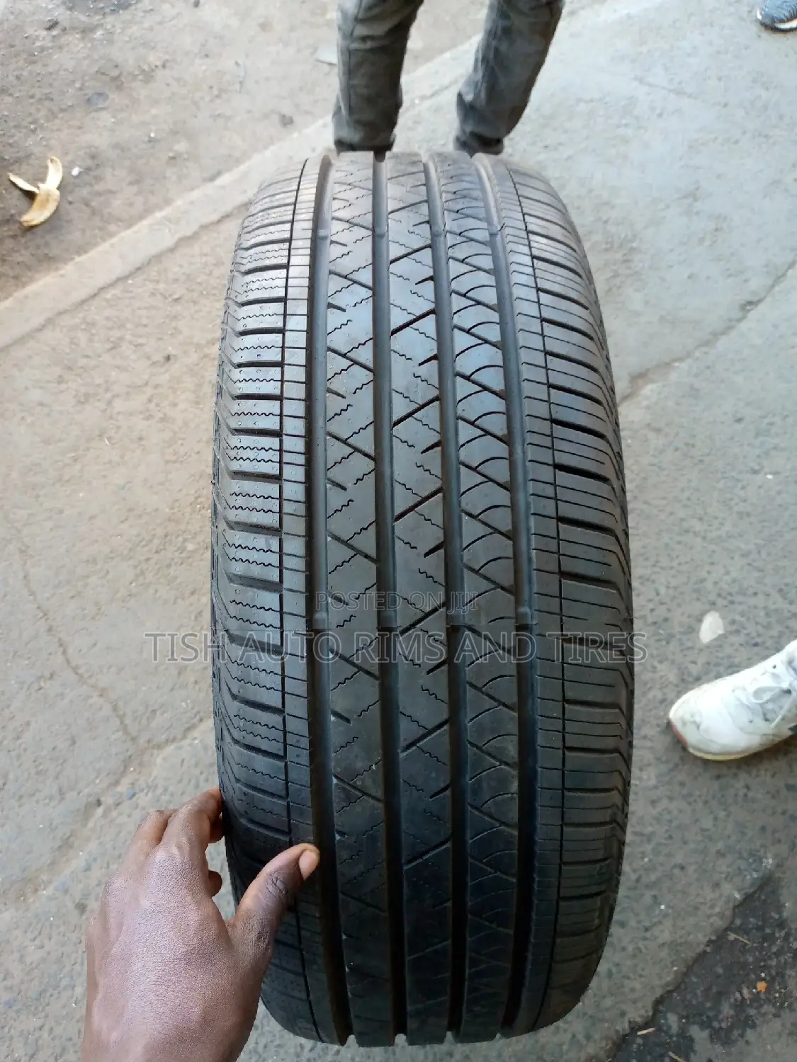 235/55r19 Continental