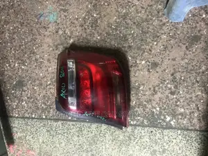 Toyota Corolla Axio 2015 (165) Taillight