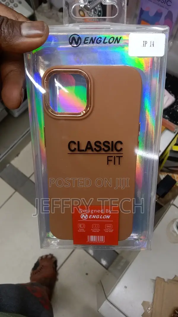 iPhone 14 Classic Fit Case