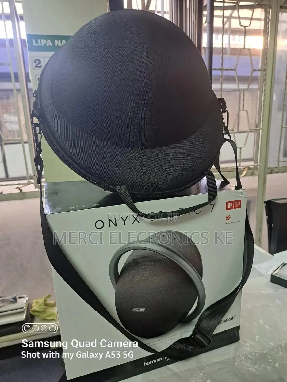 Harman Kardon Onyx
Studio 7