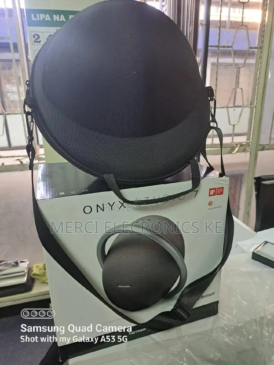 Harman Kardon Onyx
Studio 7