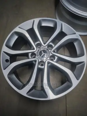 Mercedes-Benz Original Rims Sizes 17 Inch Set.