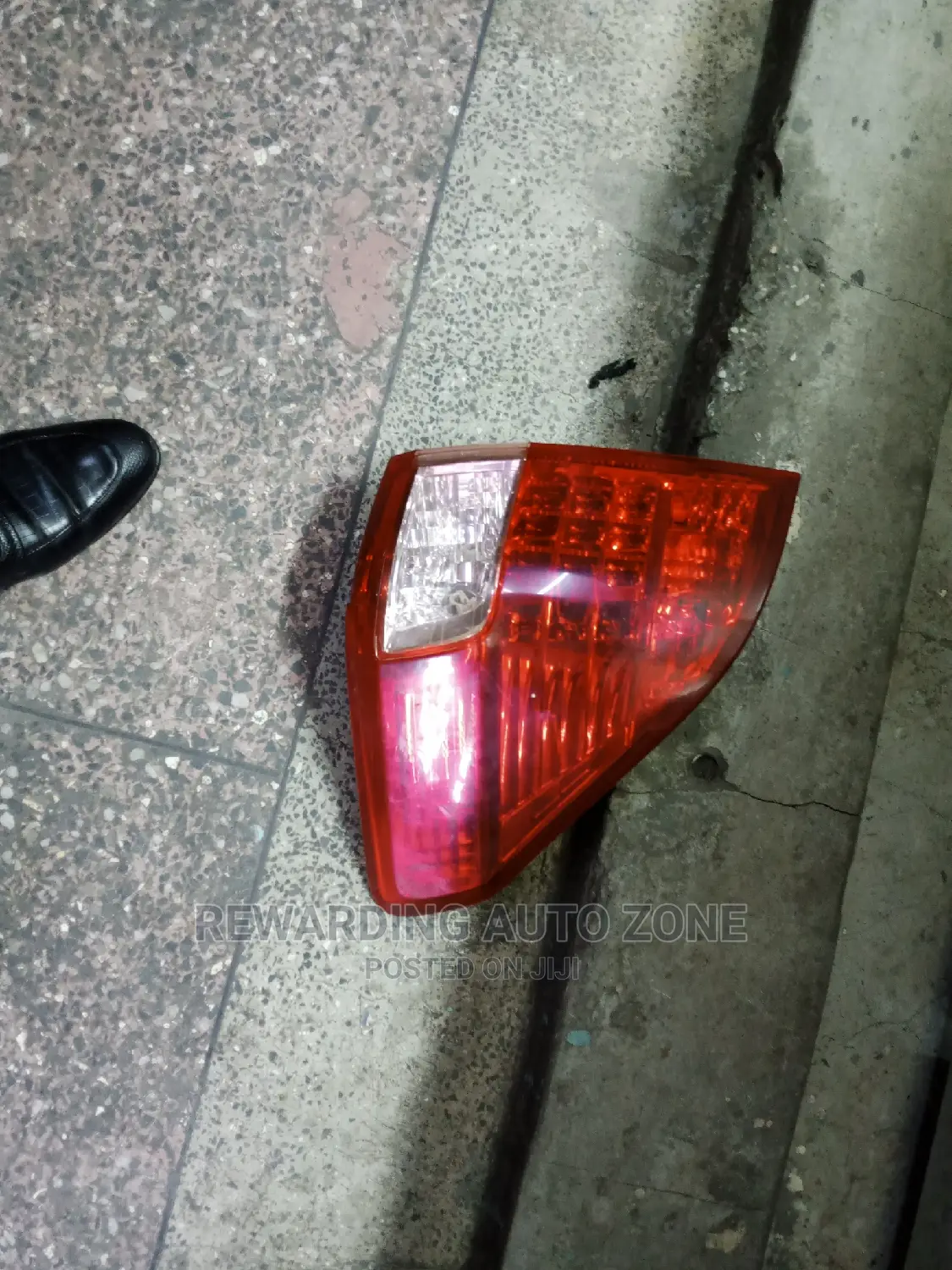 Alphard 2010 Model Tailight.