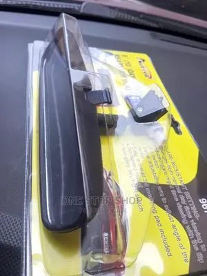Windscreen Replacement Driver Mirror