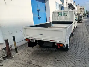 Toyota Dyna 2016 White