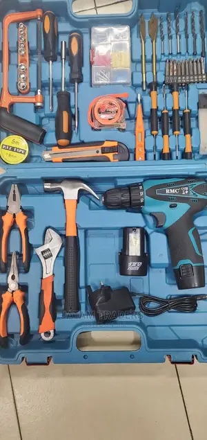 12 Volts Makita Rechargeable Drill Set