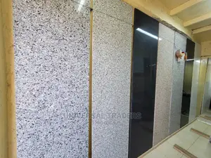 Glossy-Polished Kitchen Granite Countertops