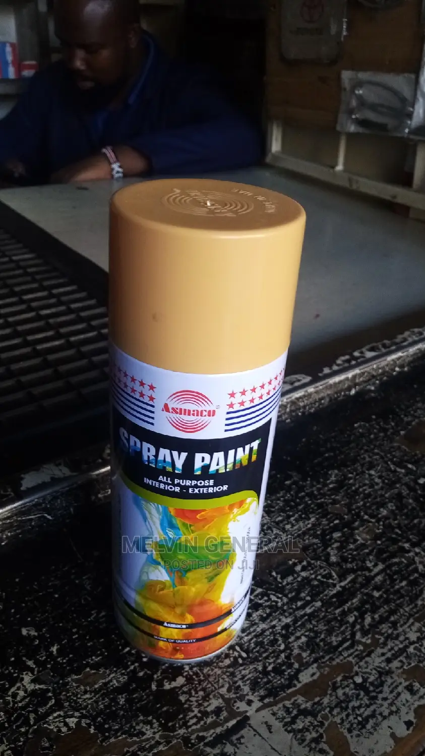 Beige Spraypaint