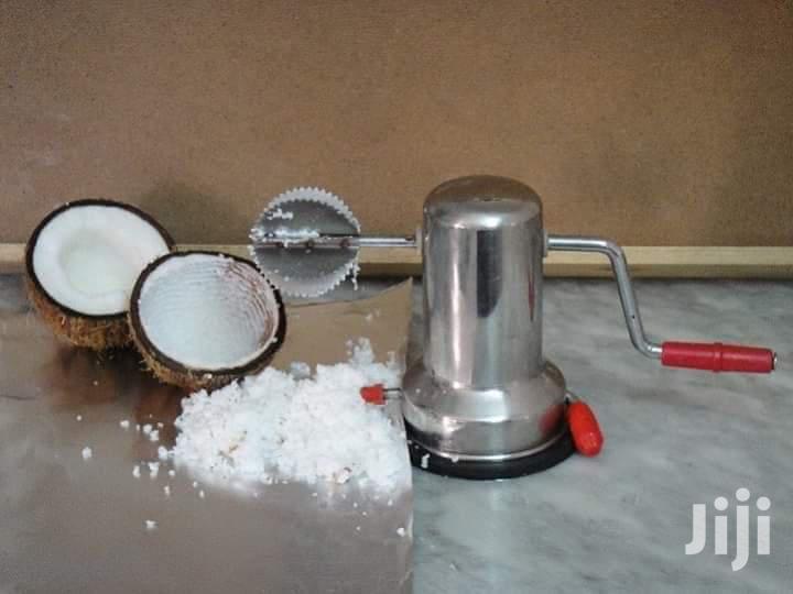 Coconut Scraper