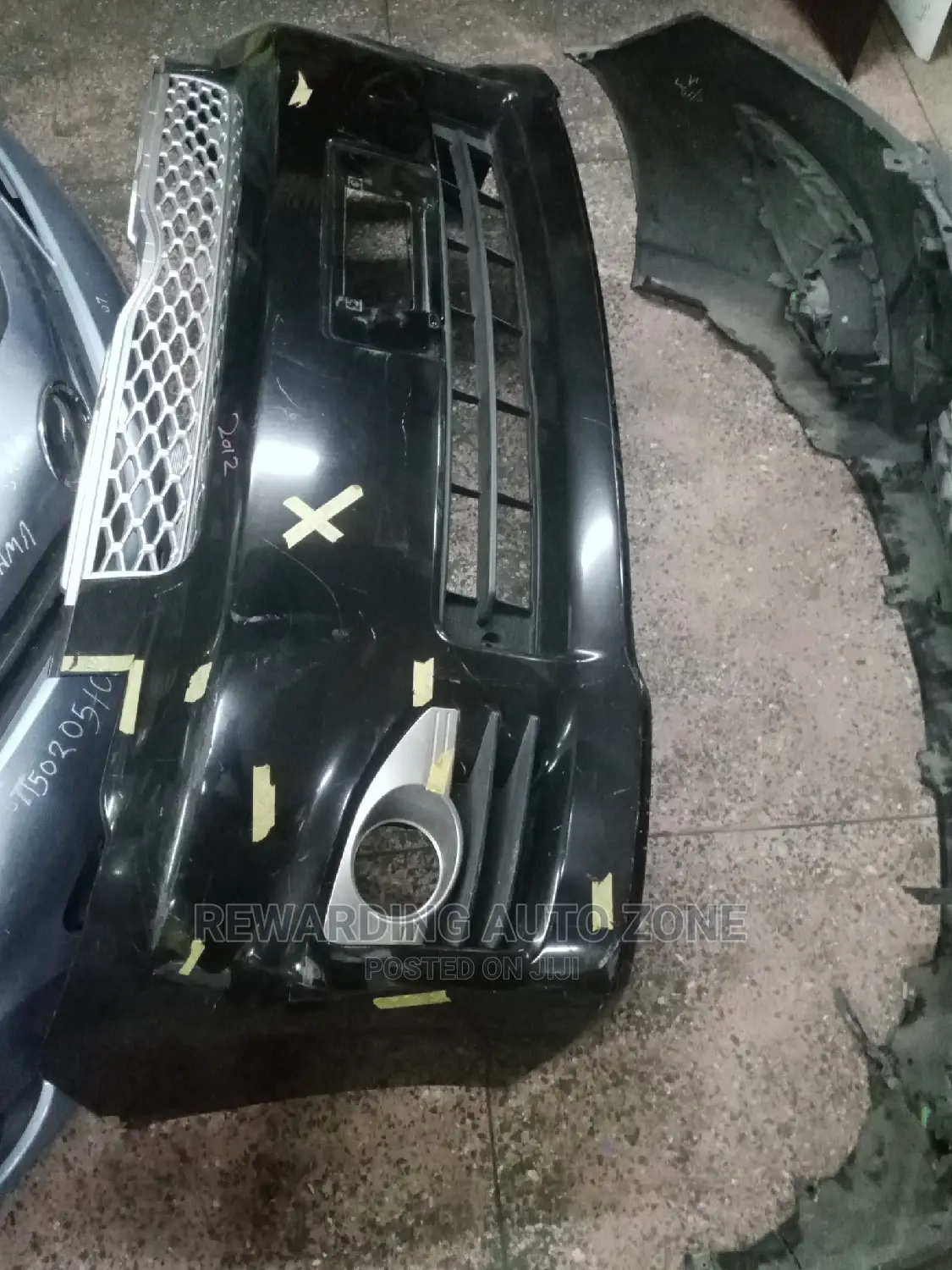 Voxy 2012 Front Bumper.Complete With Grille.