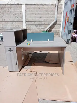 Executive Imported Morden Two Way Workstation