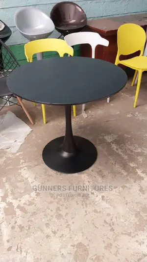 Eames Round Table.