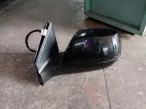 Honda CR-V RM1 Side Mirror Rhs.