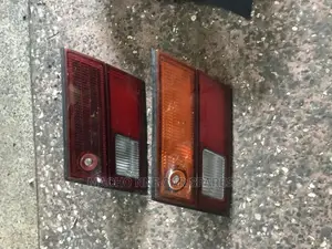 Nissan Sunny B14 Bootlight(Orange and Red)