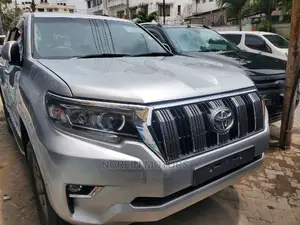 Toyota Land Cruiser Prado 2014 Silver