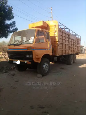 Nissan Diesel Truck Kaj 1997 Yellow