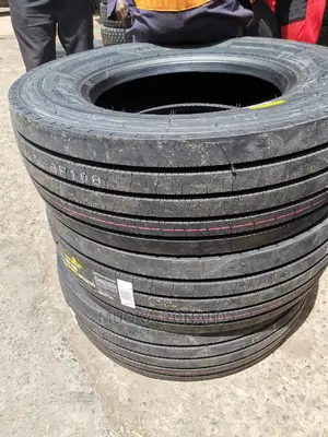 265/70r19.5 Blackhawk Tyre