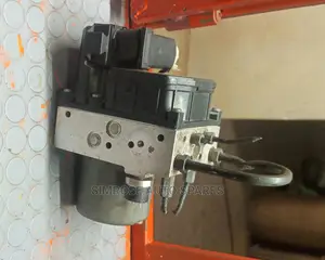 Toyota Avensis Abs Pump.