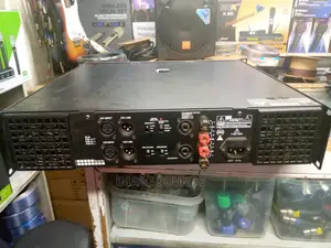 Power Amplifier Jbl EA3000