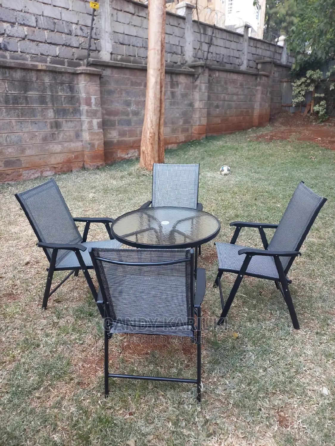 Outdoor Set With 4 Foldable Chairs