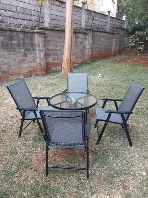 Outdoor Set With 4 Foldable Chairs
