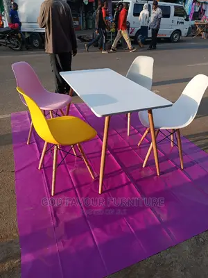 Eames Table