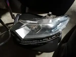 Honda Insight Headlight.Xenon.