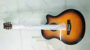 Box/Acoustic Guitar 40inch