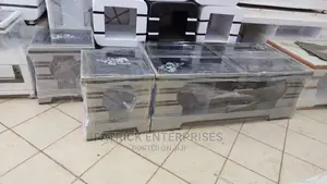 Morden Coffee Table With 2 Stools