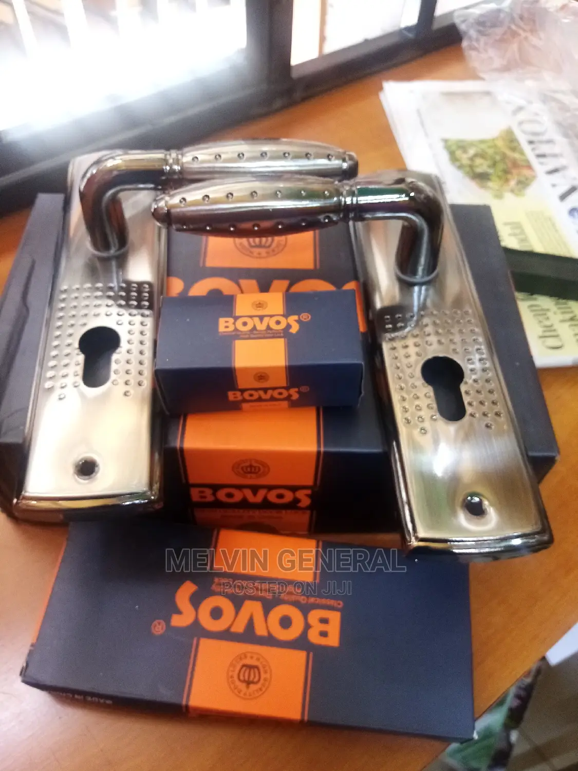 Bovos Dotted Handle Lock