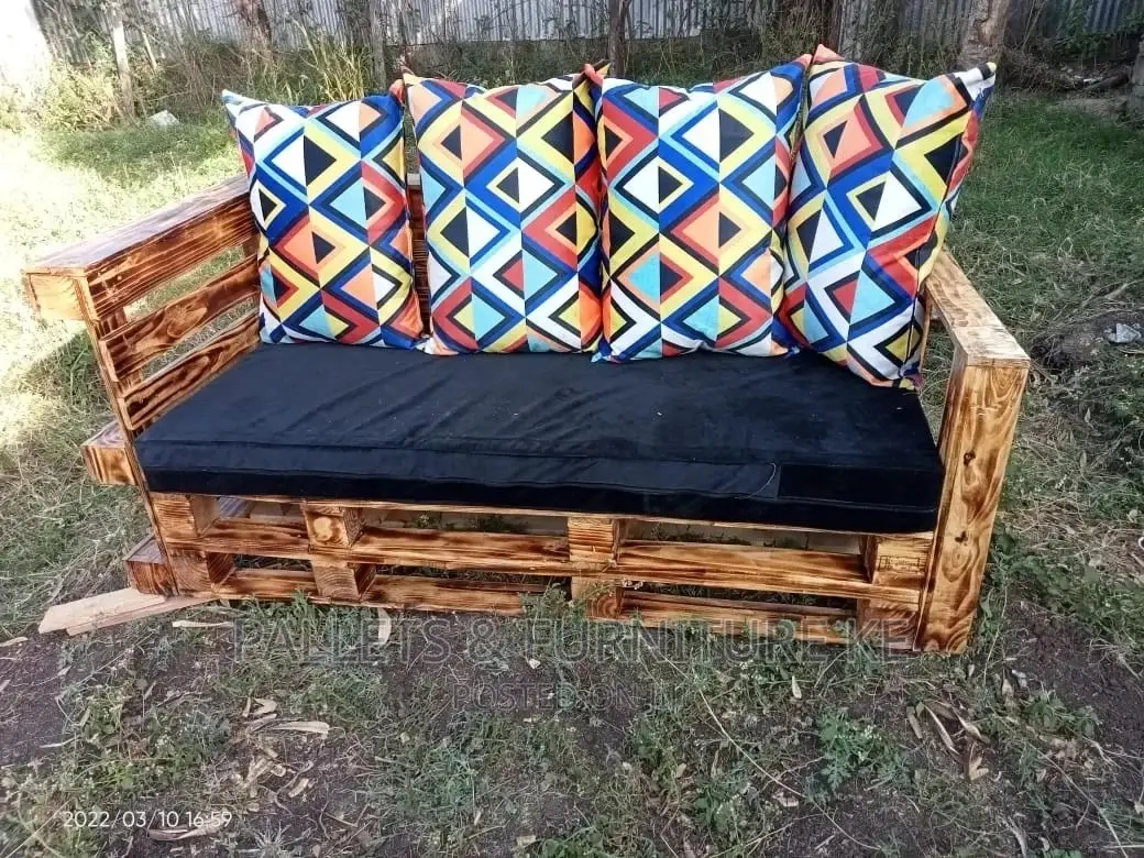 Pallets Sofa 3 Seater