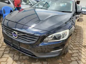 Volvo V60 2015 Matt Black