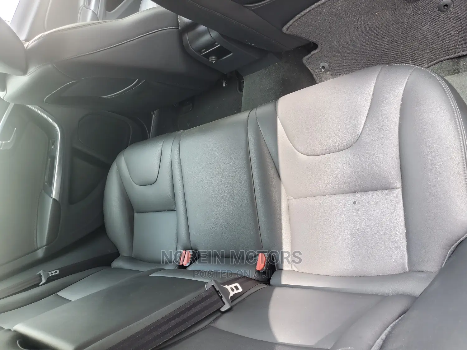 Volvo V60 2015 Matt Black
