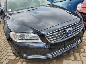 Volvo V70 2015 Matt Black