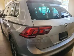 Volkswagen Tiguan 2017 Silver