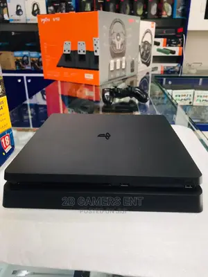 Ps4 Slim, Used, 1 Pad, All Accessories