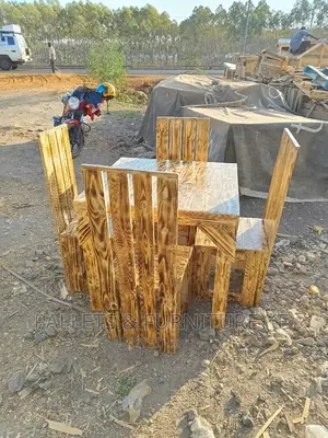 Dining Table Pallets