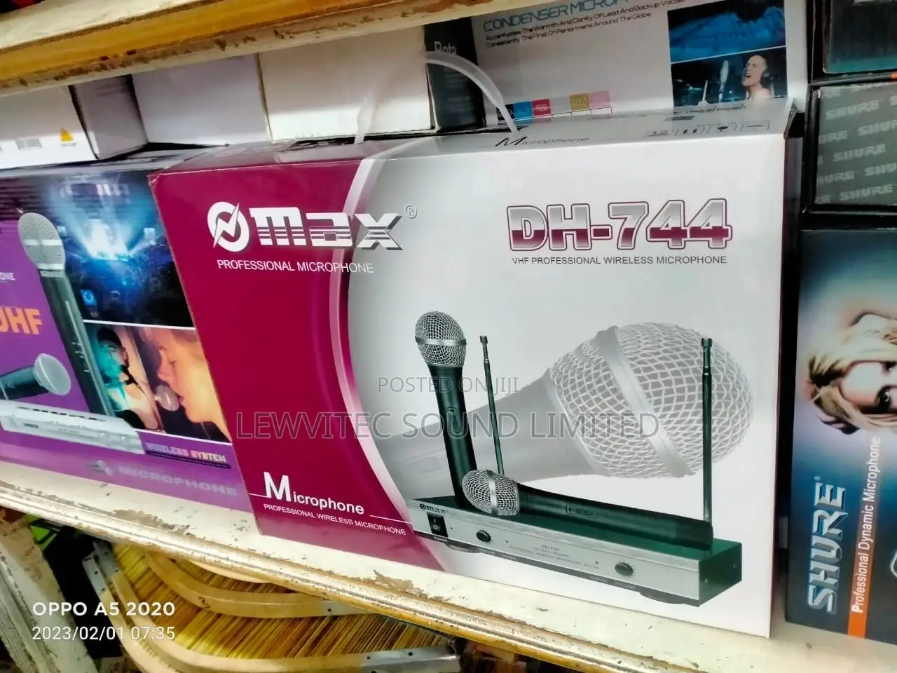 Omax Wireless Microphone